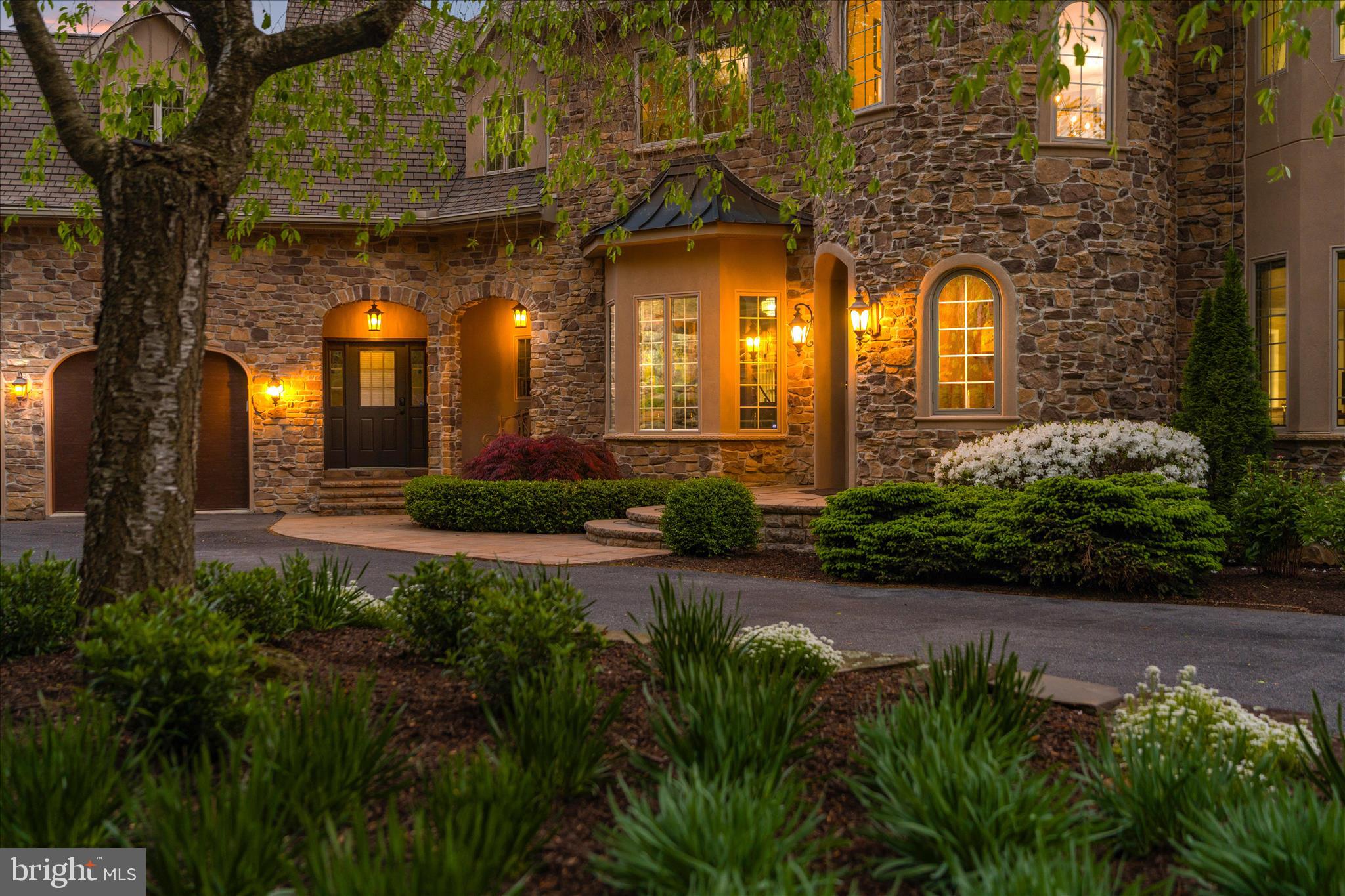 COMING SOON! 12565 Stone Crest Cir