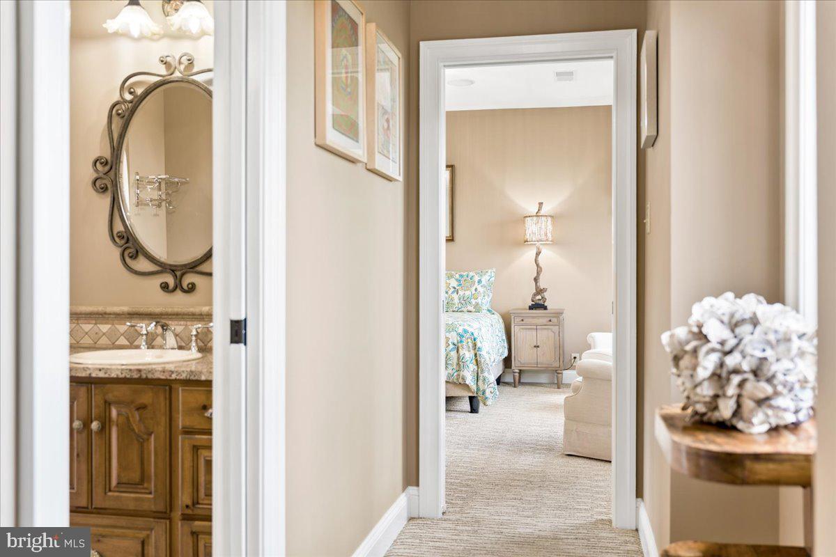 12565 Stone Crest Circle Waynesboro, PA 17268 - Photo 64 of 146 Jack & Jill bathroom