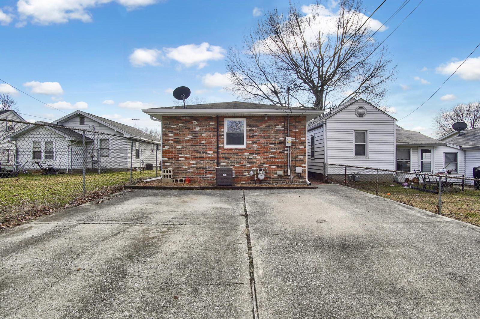 128 East 6th Street Roxana, IL 62084 - Photo 14 of 15