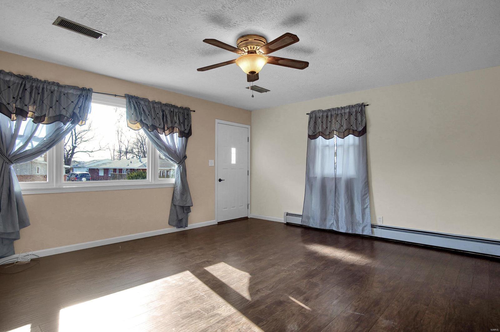 128 East 6th Street Roxana, IL 62084 - Photo 3 of 15