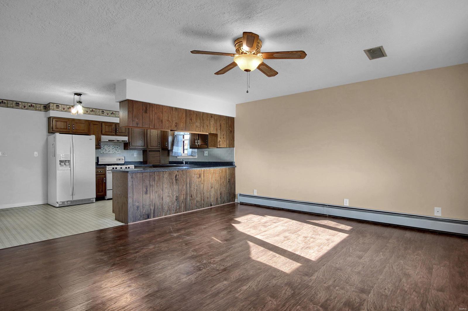 128 East 6th Street Roxana, IL 62084 - Photo 4 of 15