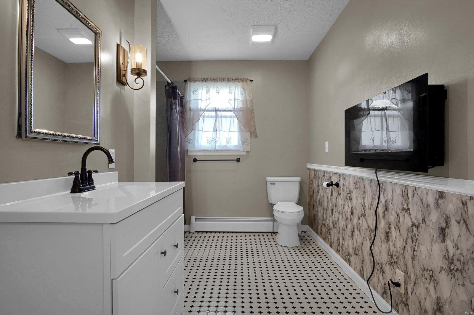 128 East 6th Street Roxana, IL 62084 - Photo 6 of 15