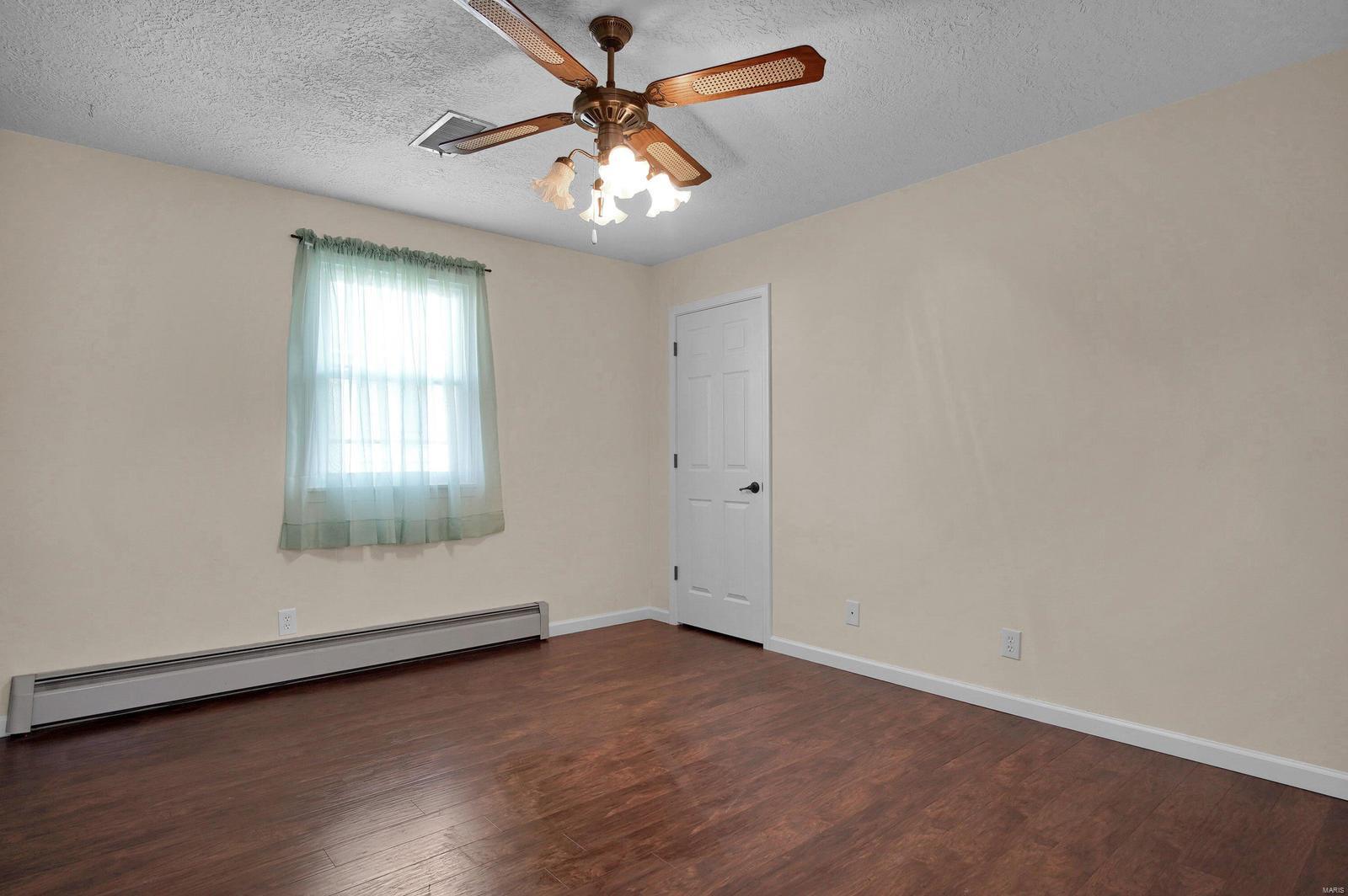 128 East 6th Street Roxana, IL 62084 - Photo 8 of 15