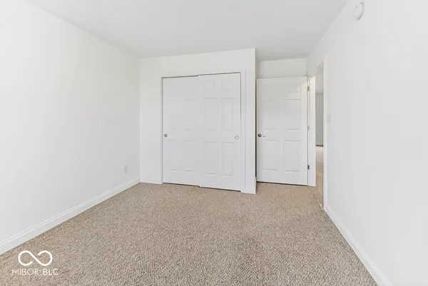 $318,500 | 2212 Southlake Avenue East, Greenwood, IN 46143