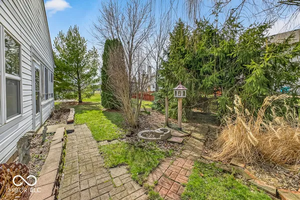 $318,500 | 2212 Southlake Avenue East, Greenwood, IN 46143