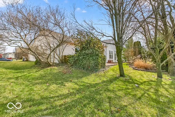 $318,500 | 2212 Southlake Avenue East, Greenwood, IN 46143