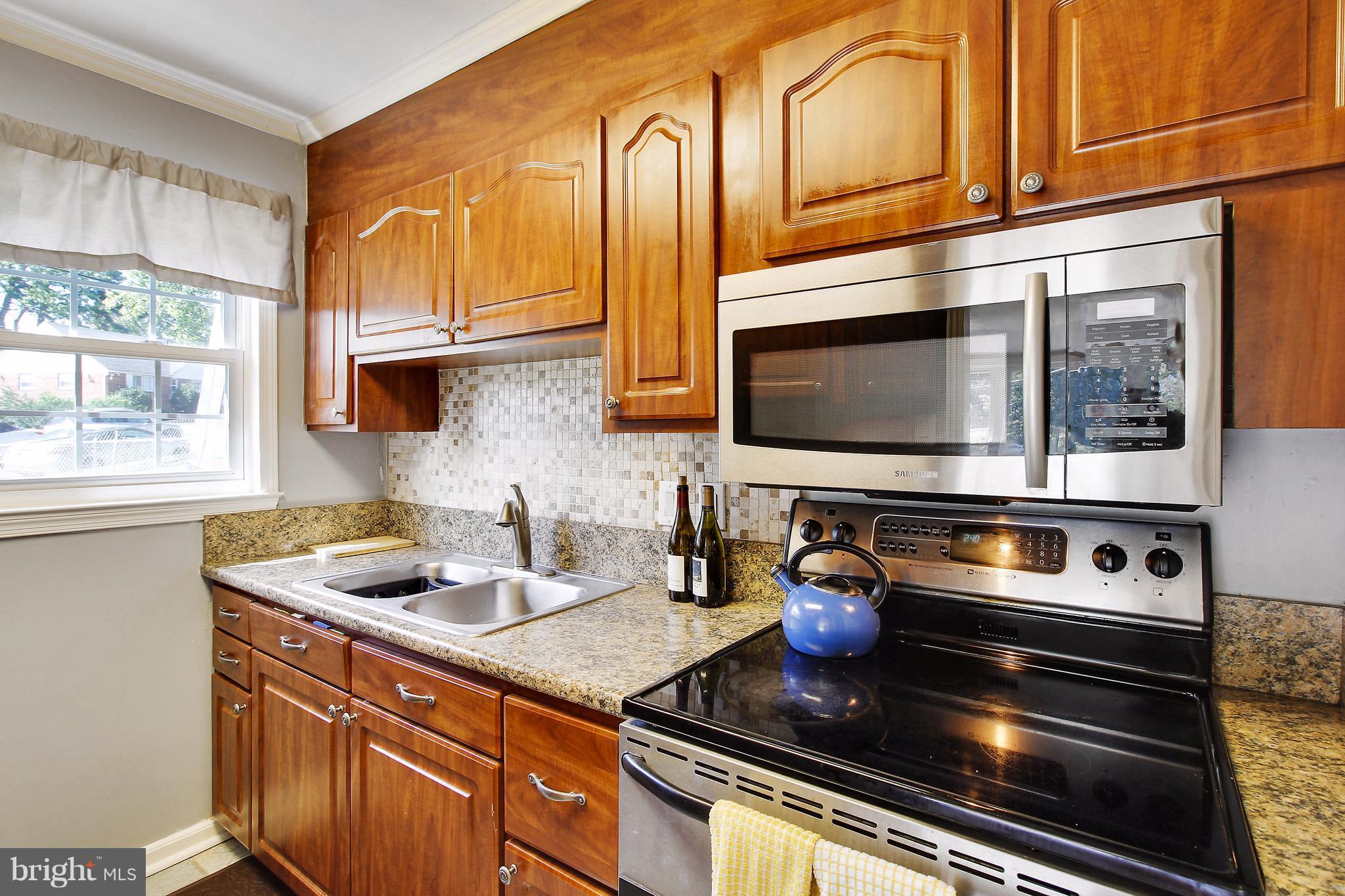 12530 Epping Court Silver Spring, MD 20906 - Photo 8 of 19 Kitchen