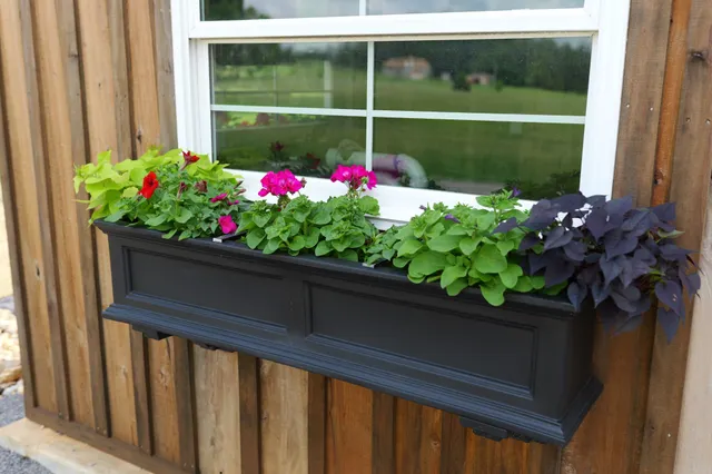 $1,299,900 | 450 Paul Thompson Road, Bethpage, TN 37022