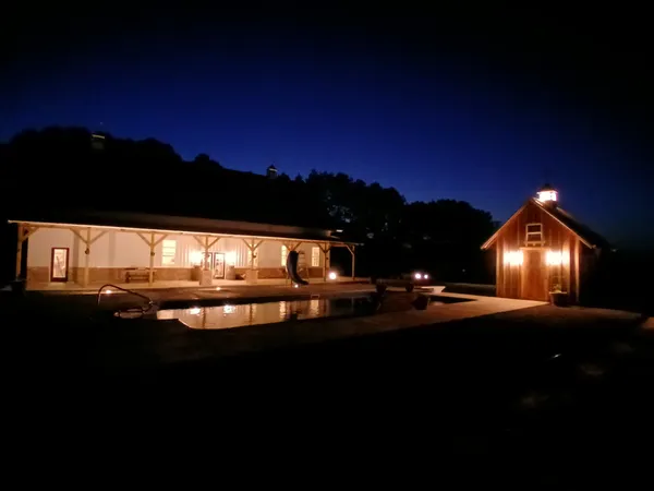 $1,299,900 | 450 Paul Thompson Road, Bethpage, TN 37022