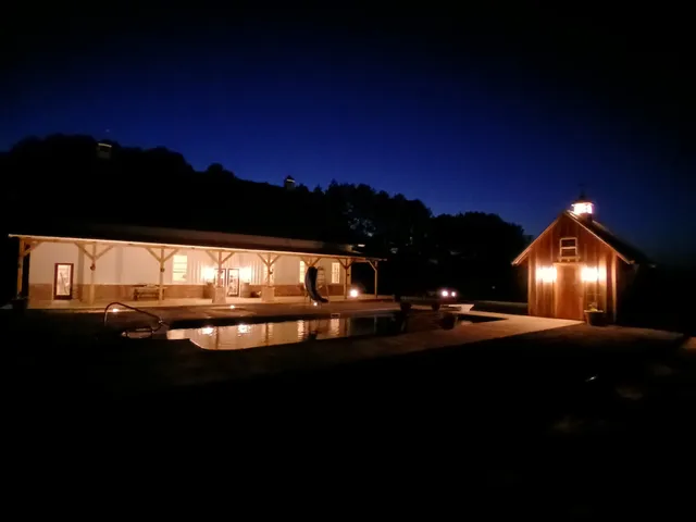 $1,299,900 | 450 Paul Thompson Road, Bethpage, TN 37022