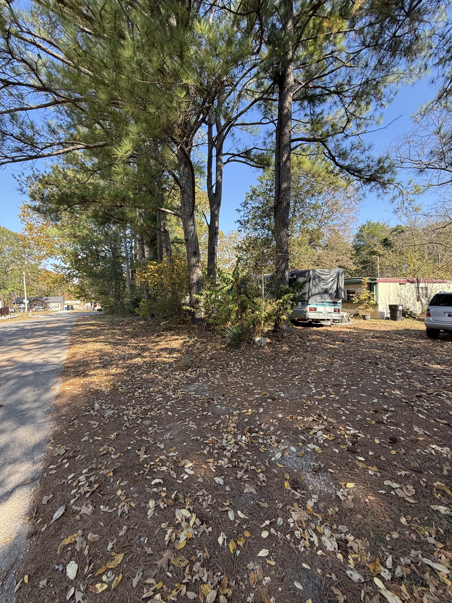 904 Center Road Clarksville, TN 37042 - Photo 4 of 7 Gallery Image 4