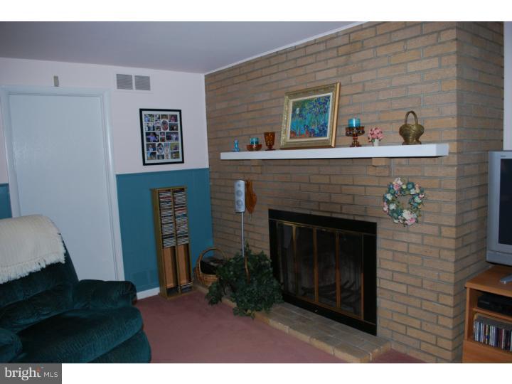 813 Hilltop Road Cinnaminson, NJ 08077 - Photo 7 of 14 Gallery Image 7