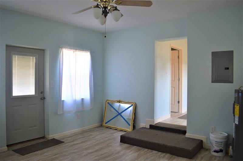 9637 Old Tullahoma Road Tullahoma, TN 37388 - Photo 15 of 30 This is the 14x14 den/family room just off the formal dining room with dual access outside.