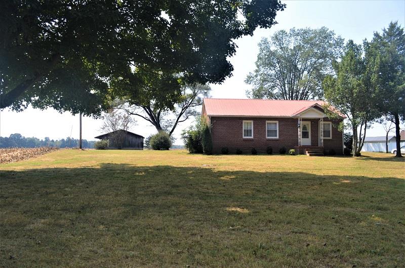 9637 Old Tullahoma Road Tullahoma, TN 37388 - Photo 2 of 30 Large front yard that sets back off the road.