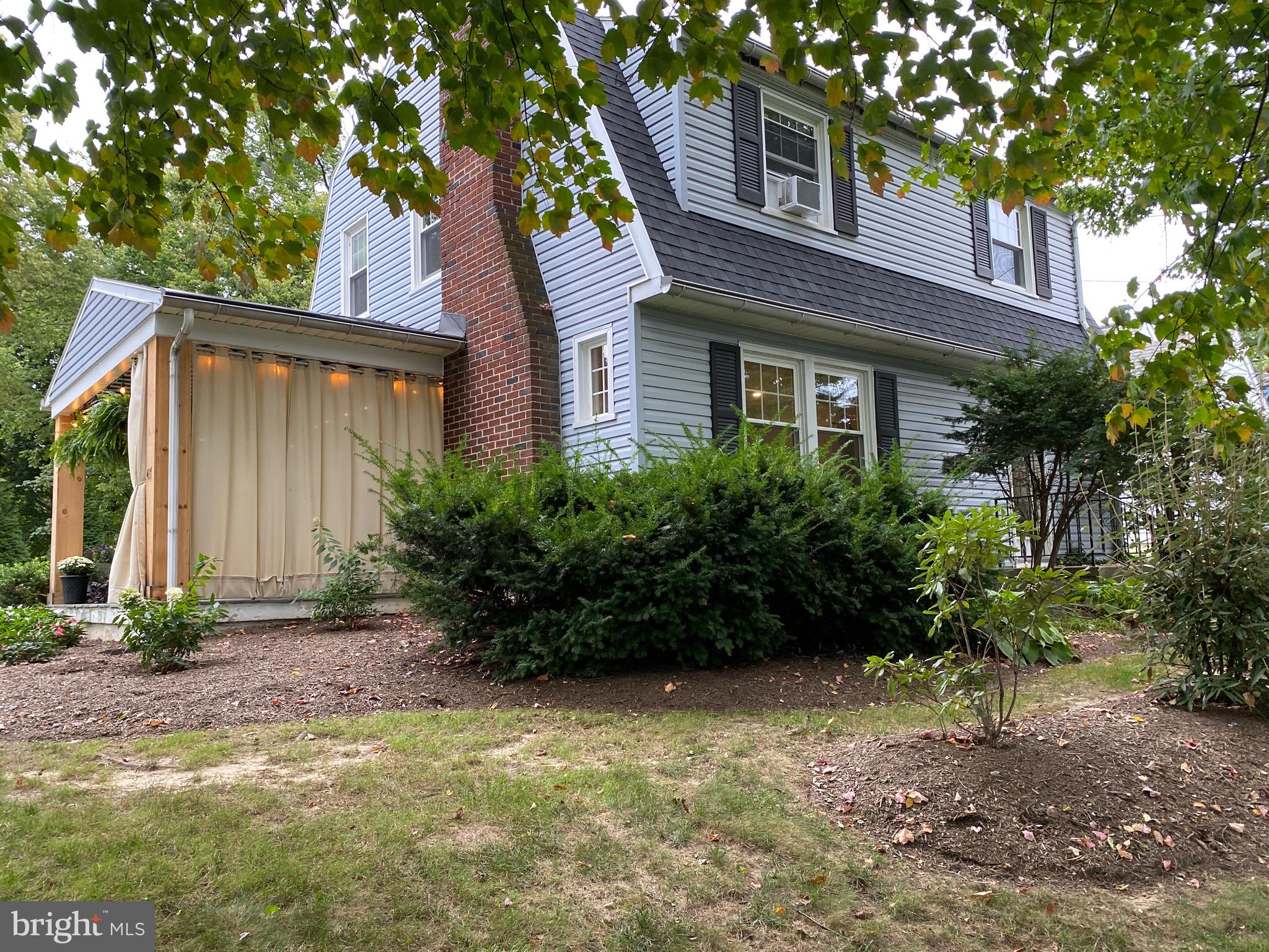 417 Lampeter Road Lancaster, PA 17602 - Photo 1 of 40 Front