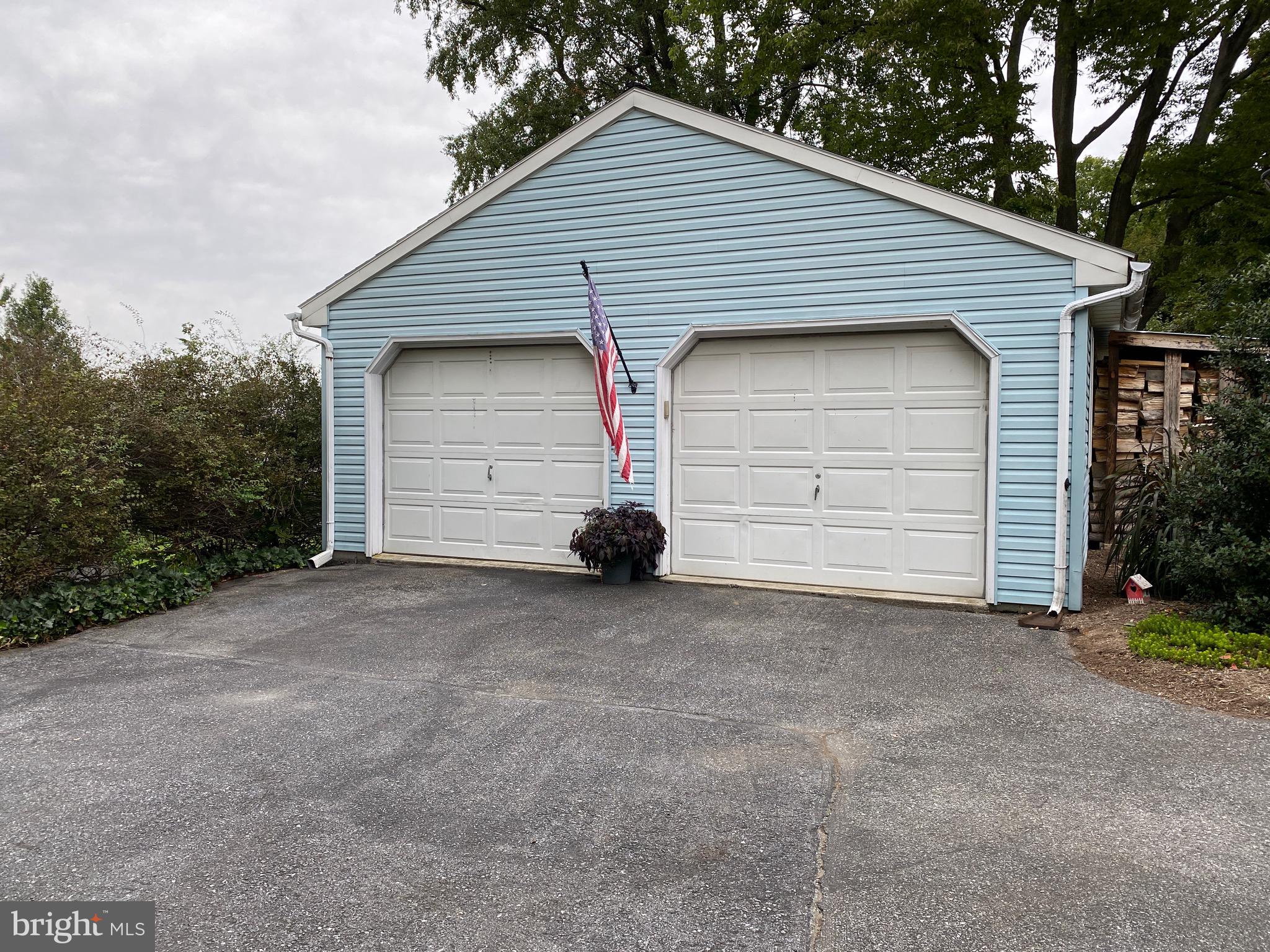 417 Lampeter Road Lancaster, PA 17602 - Photo 11 of 40 Gallery Image 11