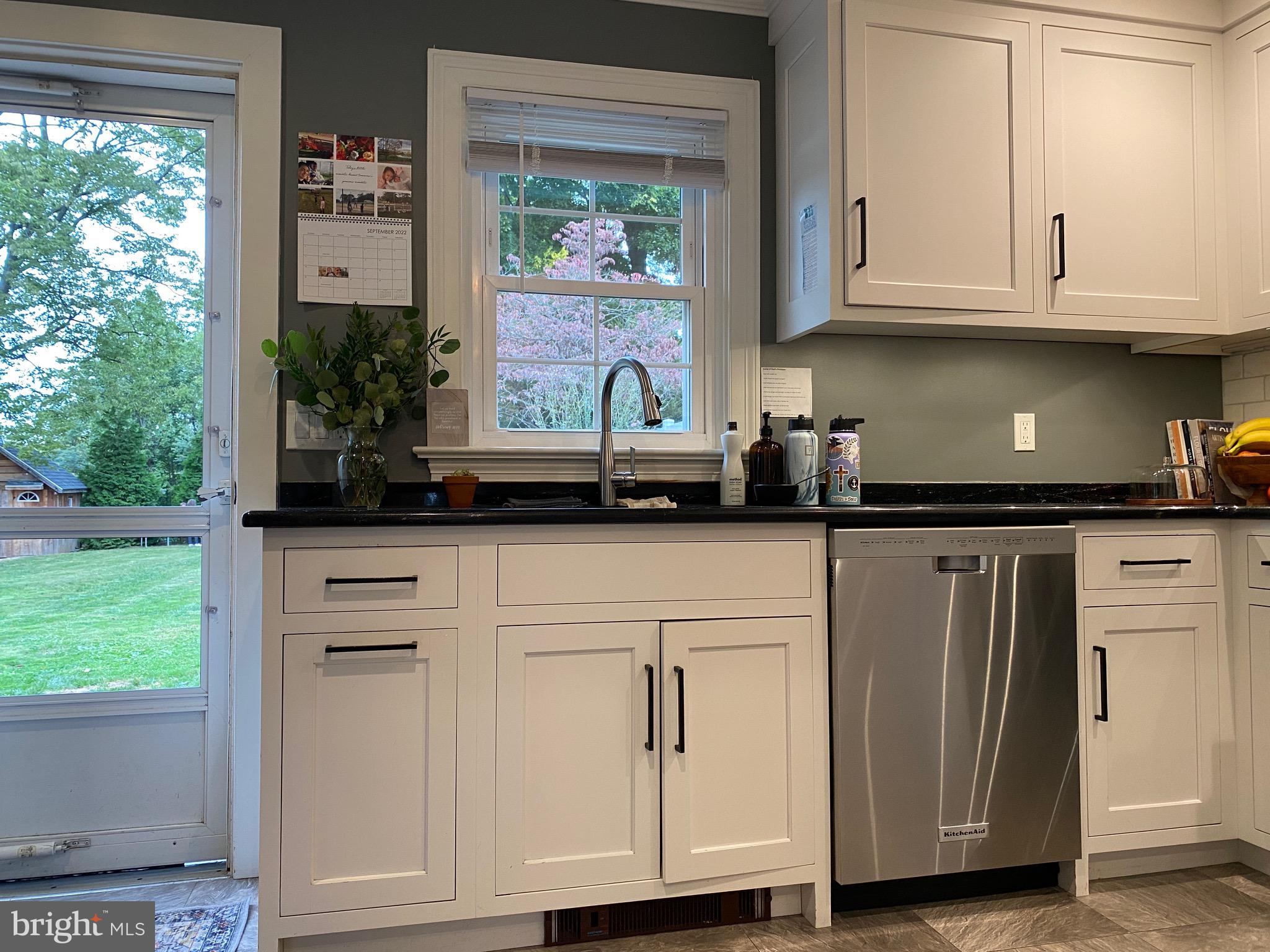 417 Lampeter Road Lancaster, PA 17602 - Photo 17 of 40 Kitchen