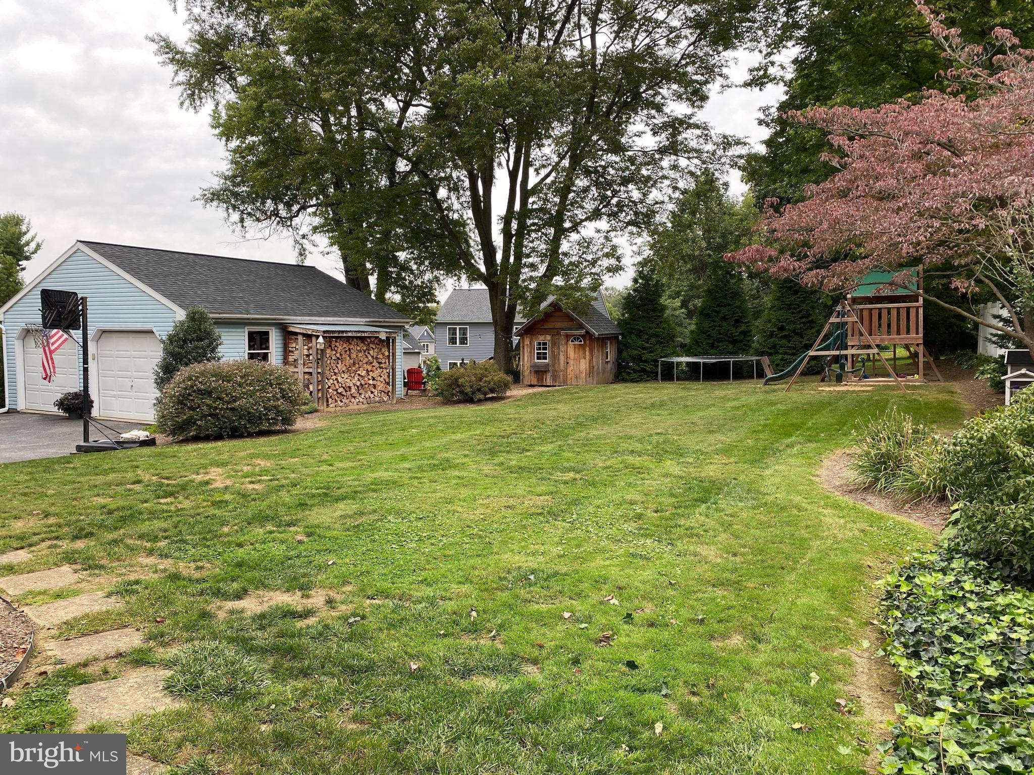 417 Lampeter Road Lancaster, PA 17602 - Photo 9 of 40 Gallery Image 9