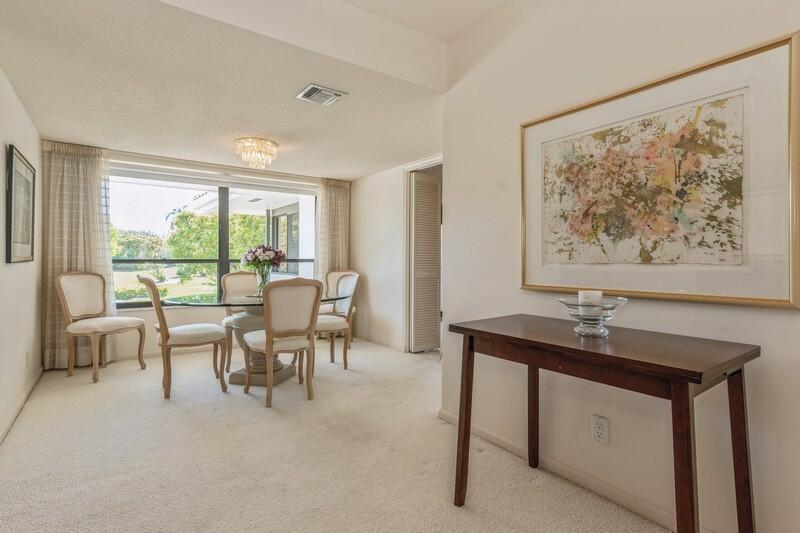 10153 Quail Covey Road, Unit HIBISCUS N Boynton Beach, FL 33436 - Photo 9 of 20 09_10153QuailCoveyRoad_2_DiningRoom_Flex