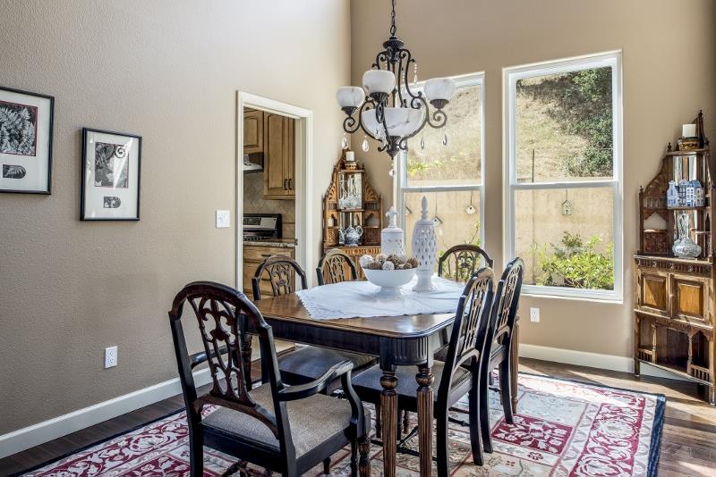 17819 Riverbend Road Salinas, CA 93908 - Photo 9 of 28 Gallery Image 9