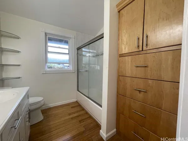$3,000 | 47-150 Kamehameha Highway, Kaneohe, HI 96744