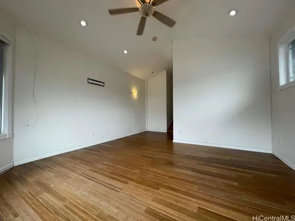 $3,000 | 47-150 Kamehameha Highway, Kaneohe, HI 96744