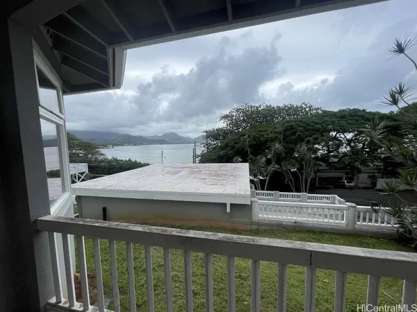 $3,000 | 47-150 Kamehameha Highway, Kaneohe, HI 96744