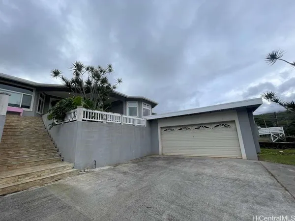 $3,000 | 47-150 Kamehameha Highway, Kaneohe, HI 96744