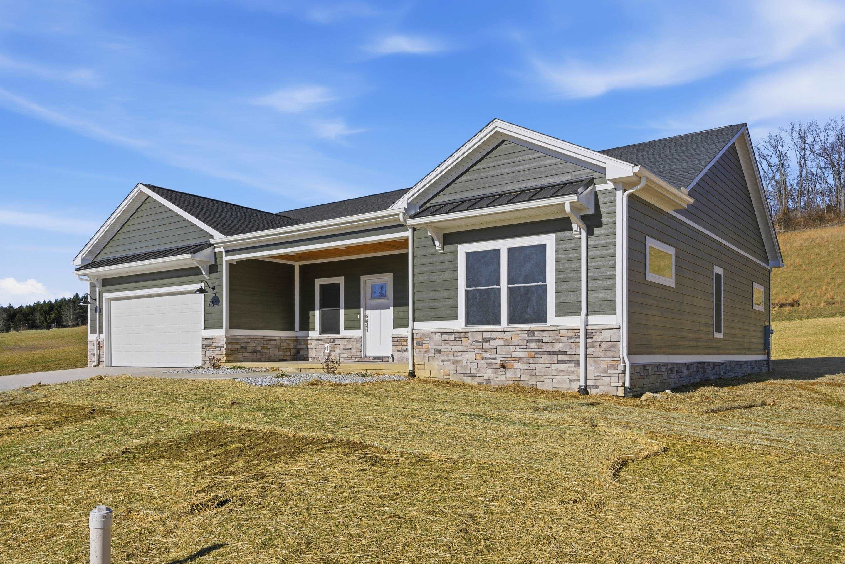 7811 Little River Dam Road Radford, VA 24141 - Photo 3 of 42 Gallery Image 3