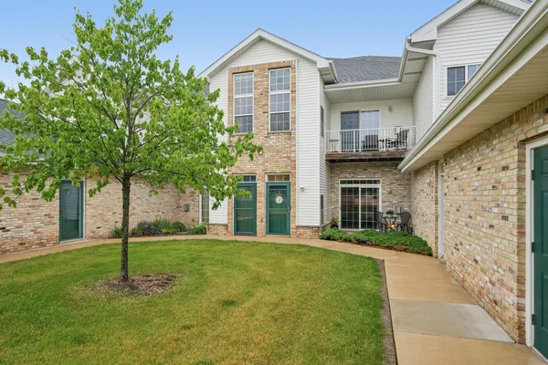 $230,000 | 4237 Taylor Harbor West, Unit 3, Mount Pleasant, WI 53403