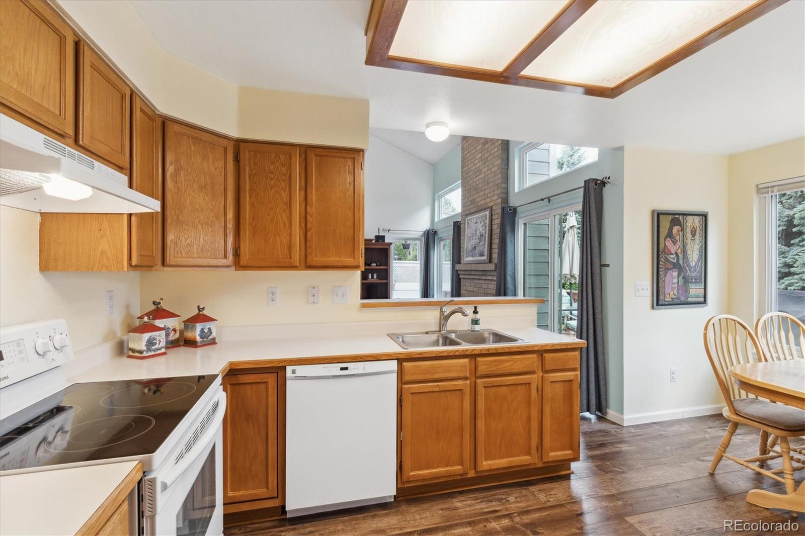 9859 Spring Hill Drive Highlands Ranch, CO 80129 - Photo 11 of 37 Gallery Image 11