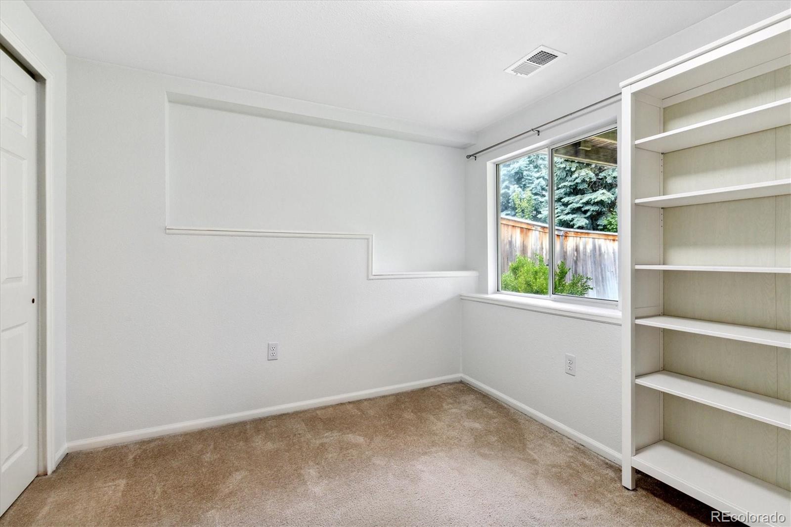 9859 Spring Hill Drive Highlands Ranch, CO 80129 - Photo 30 of 37 Gallery Image 30