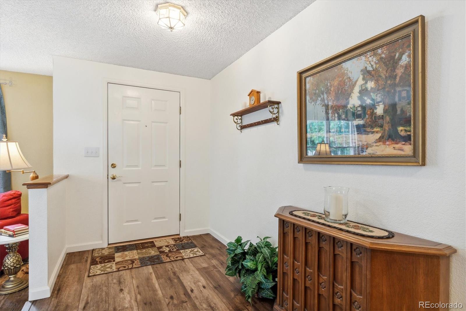 9859 Spring Hill Drive Highlands Ranch, CO 80129 - Photo 4 of 37 Gallery Image 4
