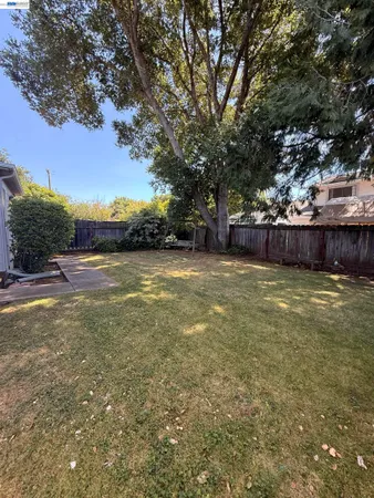 $2,900 | 4275 Heyer Avenue, Castro Valley, CA 94546