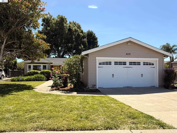 $2,900 | 4275 Heyer Avenue, Castro Valley, CA 94546