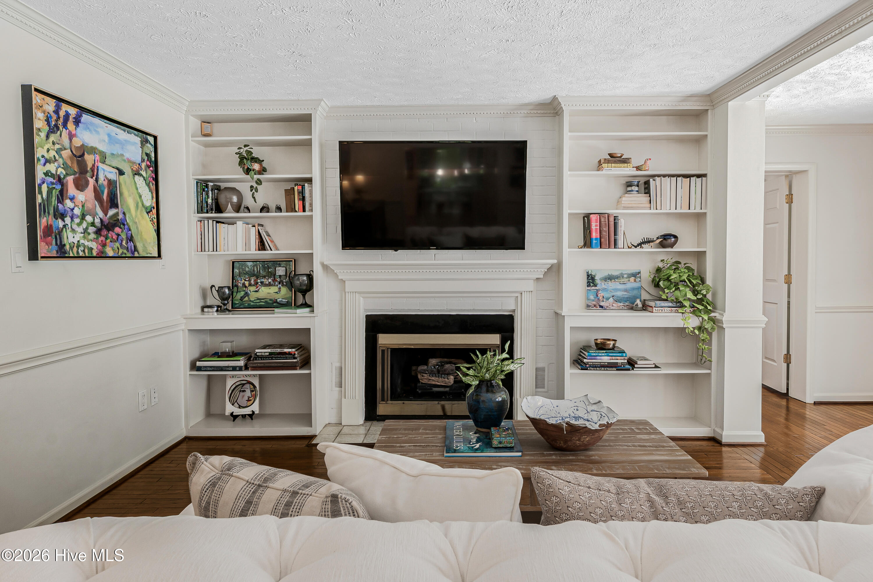 25 Magnolia Road Pinehurst, NC 28374 - Photo 17 of 73 Living Room