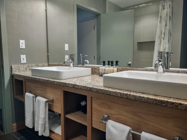 $142,500 | 228 East Mountain Road, Unit D DRMR GRAND HOTEL 350 III (LYSIAK), Killington, VT 05751