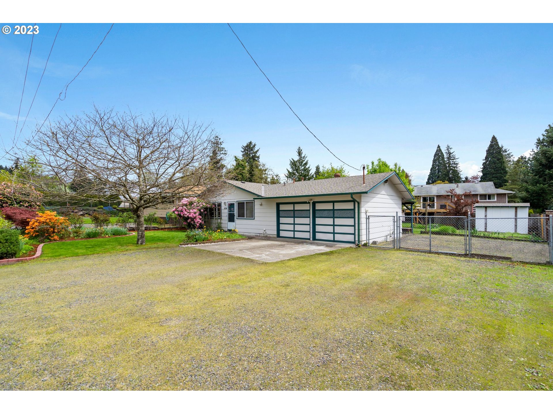 6104 Caldwell Road Gladstone, OR 97027 - Photo 3 of 28 Exterior