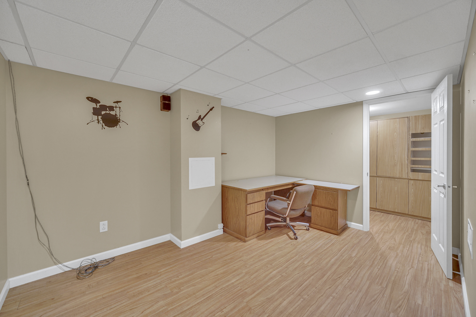 1101 Anthony Road Wheeling, IL 60090 - Photo 18 of 27 Gallery Image 18
