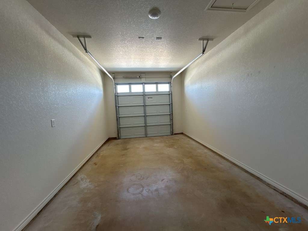 5110 Rose Gdn Loop Killeen, TX 76542 - Photo 11 of 19 a view of empty room