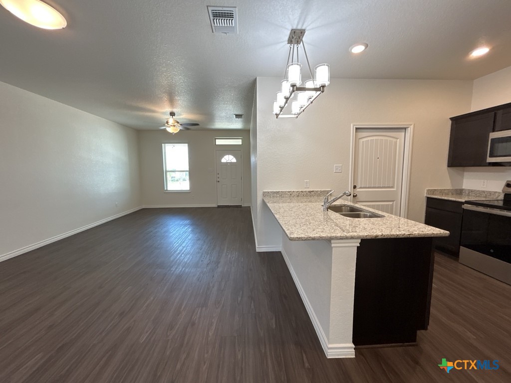 5110 Rose Gdn Loop Killeen, TX 76542 - Photo 5 of 19