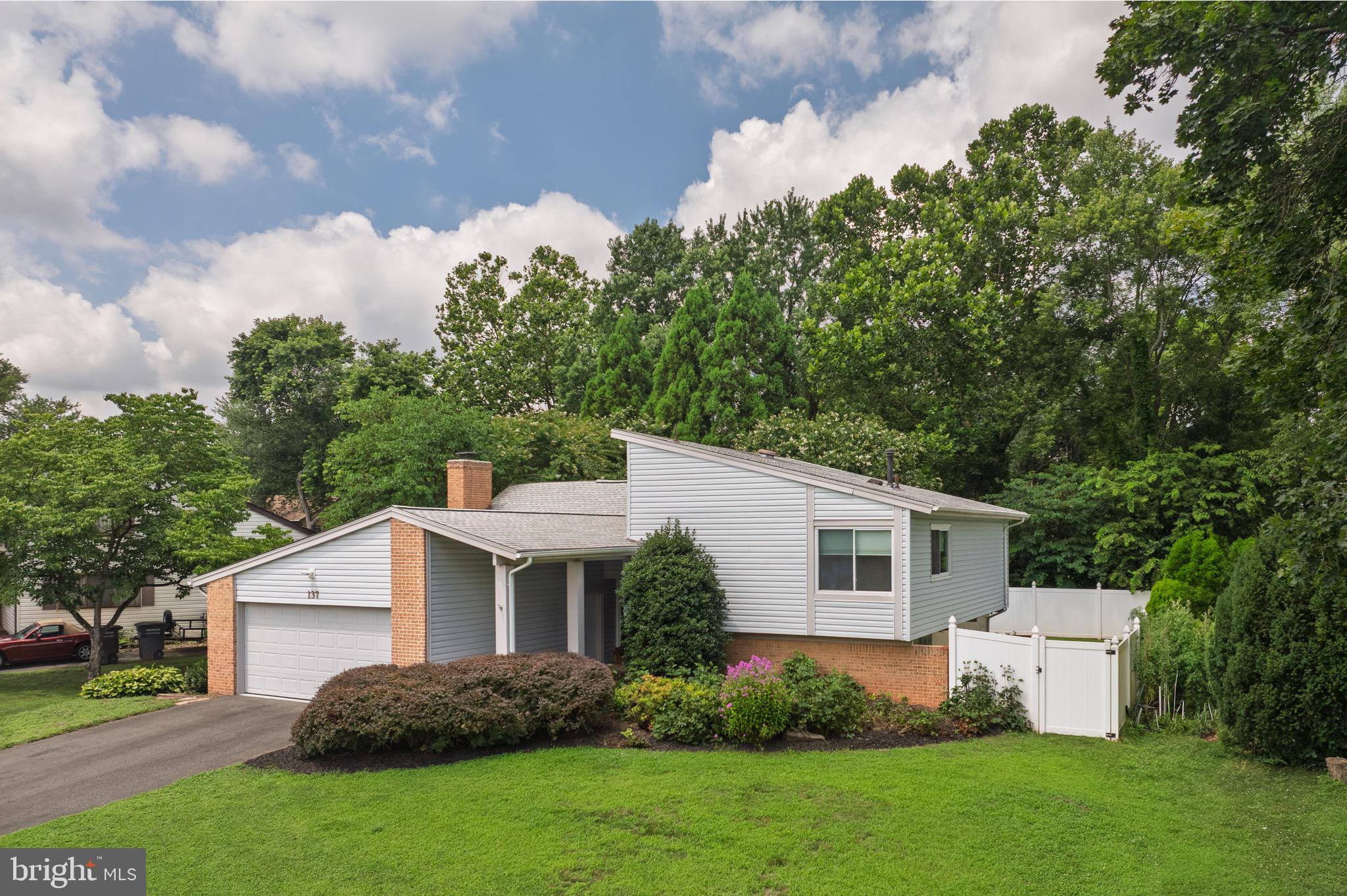 137 South Fox Road Sterling, VA 20164 - Photo 54 of 68 Gallery Image 54