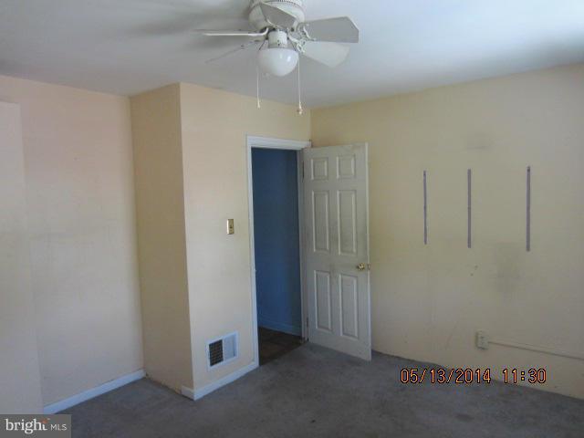 403 Roundview Road Baltimore, MD 21225 - Photo 7 of 10 Bedroom (Master)