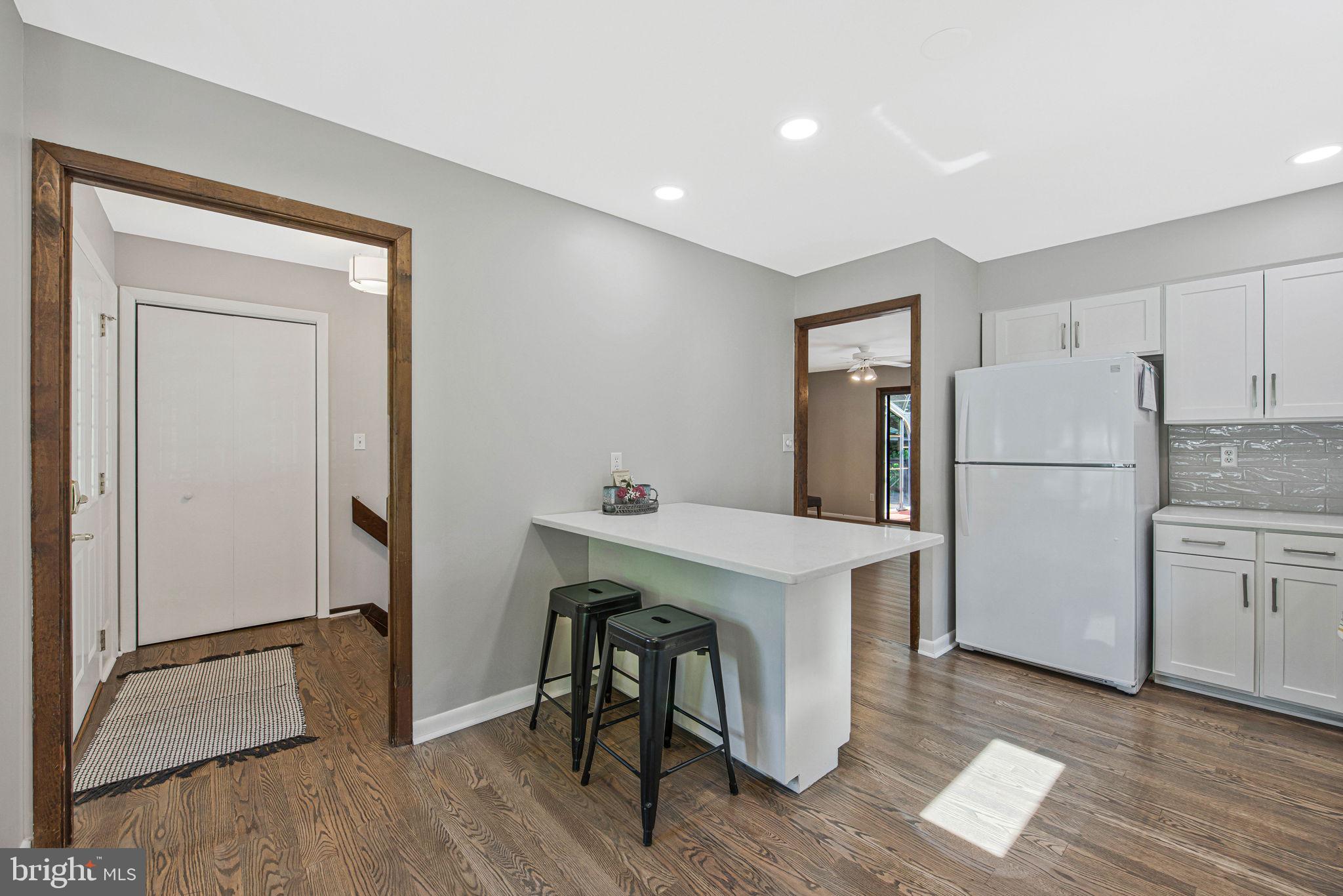 446 Kingwood Road Linthicum Heights, MD 21090 - Photo 11 of 46