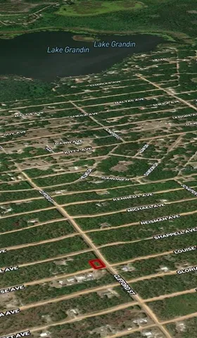 a view of a tennis court