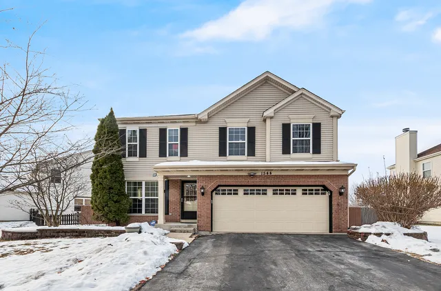 $435,000 | 1544 Suncrest Lane, Bolingbrook, IL 60490