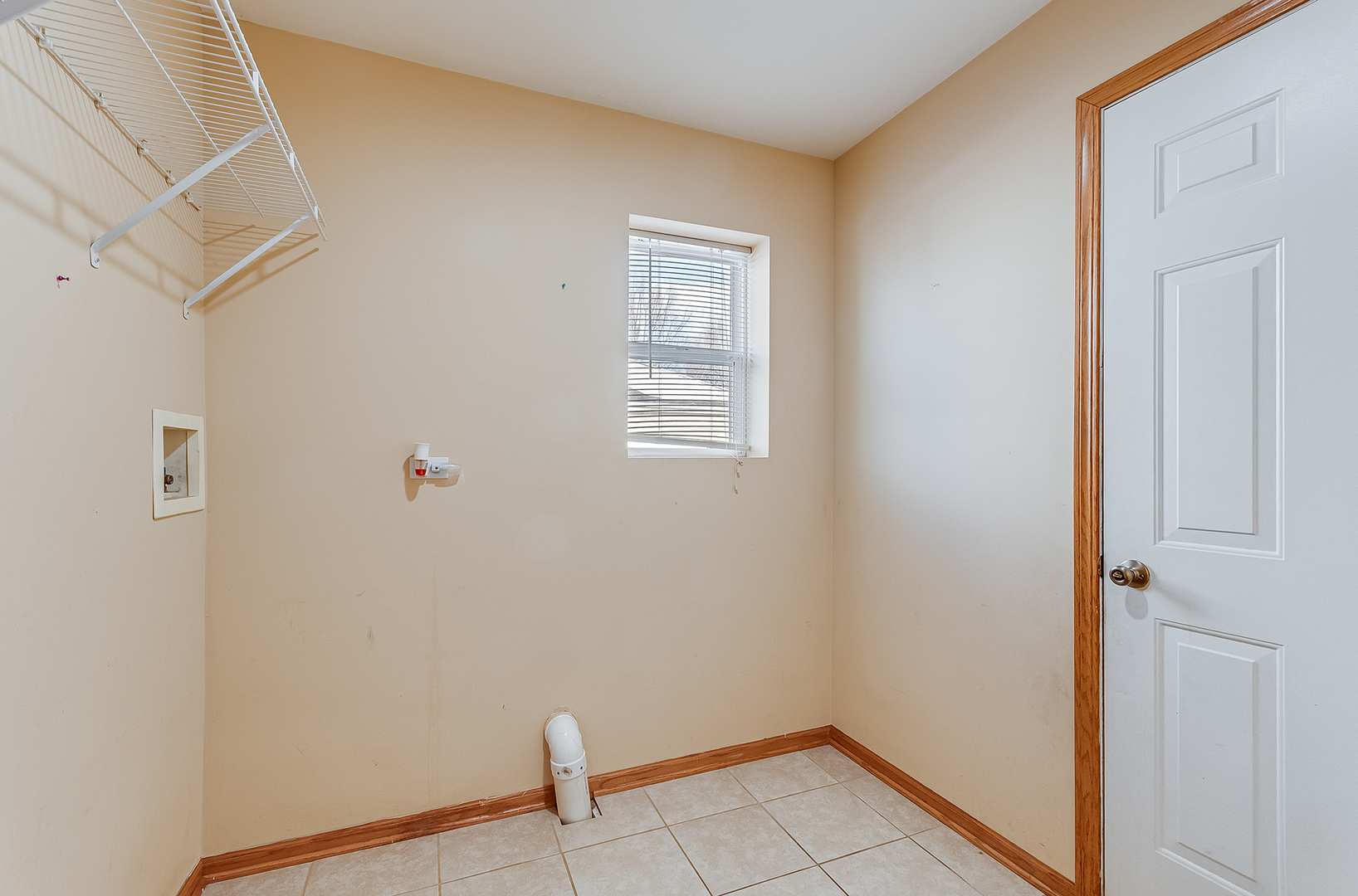 1544 Suncrest Lane Bolingbrook, IL 60490 - Photo 12 of 29 a view of an empty room