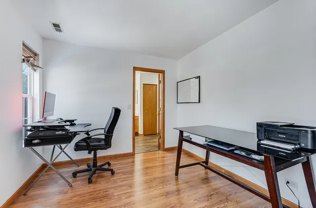 $435,000 | 1544 Suncrest Lane, Bolingbrook, IL 60490