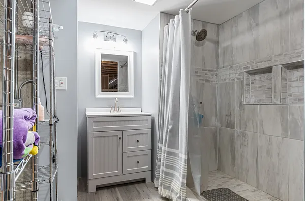 $435,000 | 1544 Suncrest Lane, Bolingbrook, IL 60490