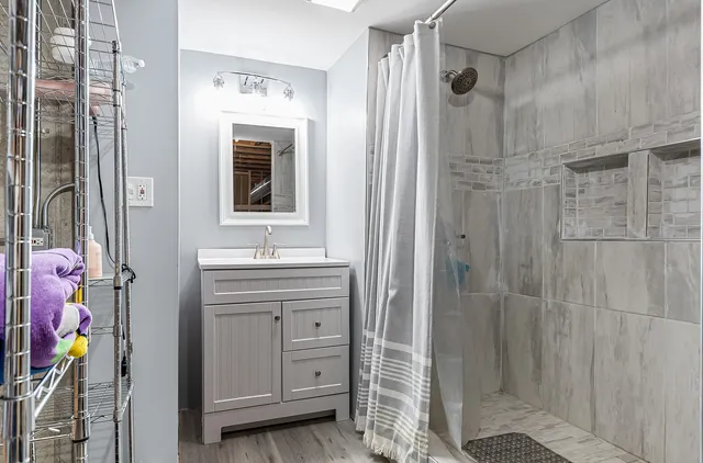 $435,000 | 1544 Suncrest Lane, Bolingbrook, IL 60490